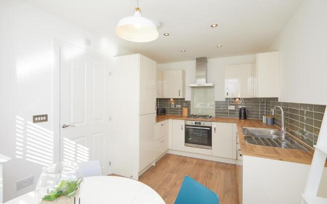 Royal Derby Hospital 3 bed Town House