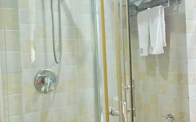 Guiyang Longwu Hotel