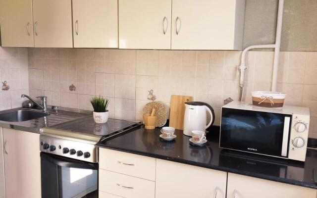 Апартаменты Лора Хоум на ул. Чертановская, д. 29, корп. 2