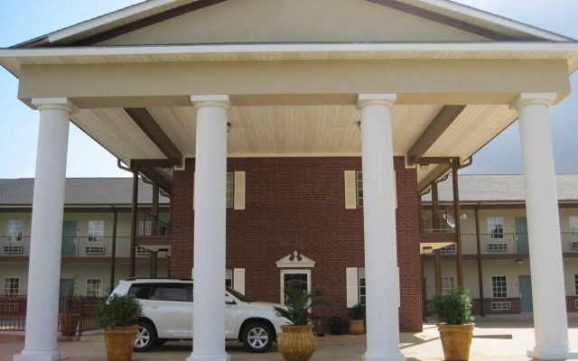 Weston Inn & Suites