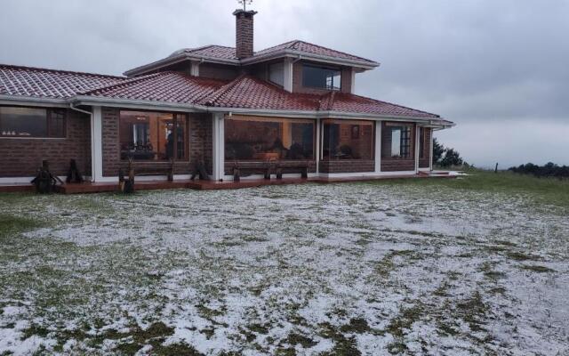 Balcon Al Cotopaxi Hosteria
