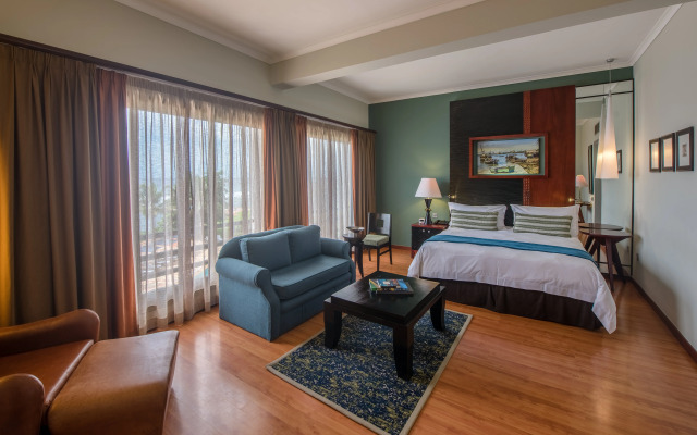 Sea Cliff Hotel