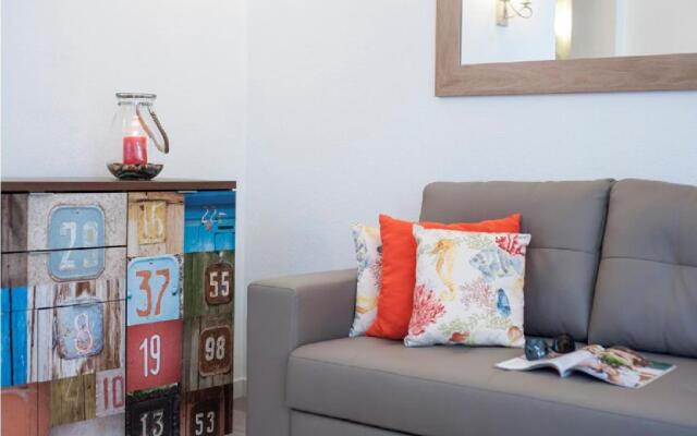 Apartment Near The Beach