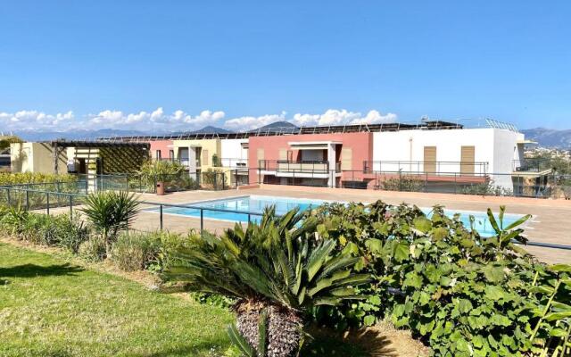 DOMAINE DES ROSES AP4222 by Riviera Holiday Homes