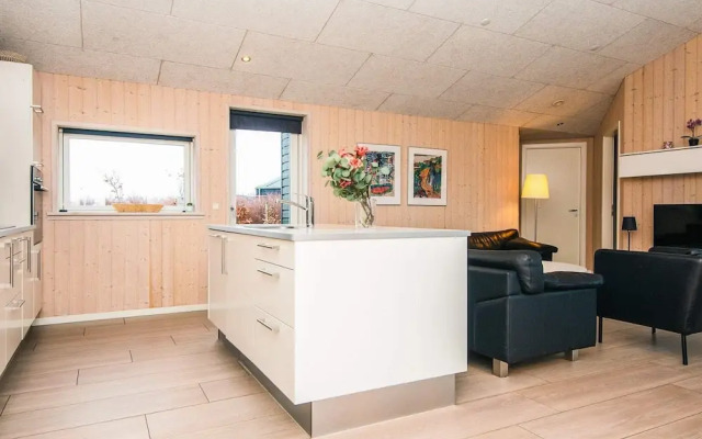 10 Person Holiday Home in Glesborg-by Traum