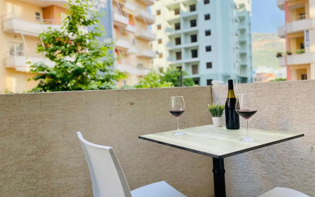 Lungomare Apartments