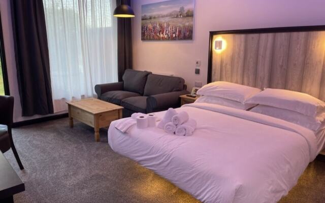 The Waterfront Lodges