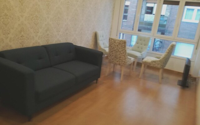 Apartment With 2 Bedrooms in Gijón, With Wifi