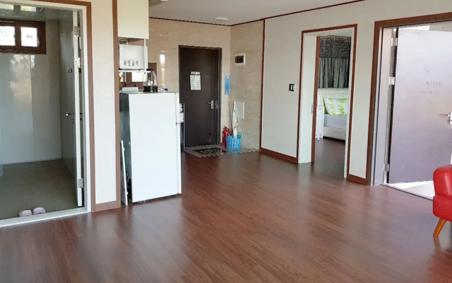 Jeju Dongho Pension and Guest House