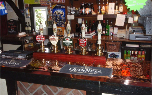 The Mucky Duck Inn
