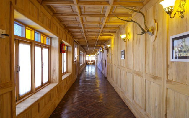 Vinnca West Downs Heritage Resort, Ooty