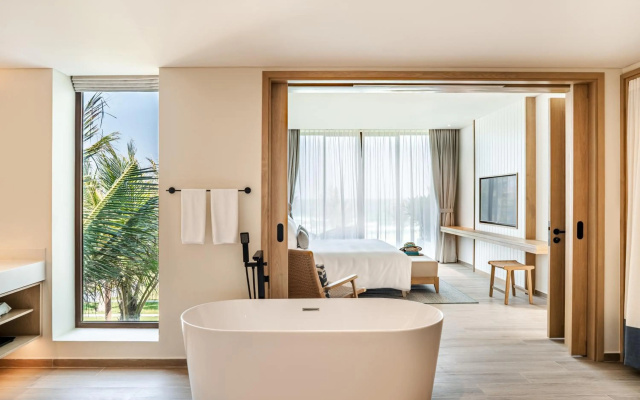 The Ocean Resort by Fusion Quy Nhon – Guest Rooms – Cat Tien