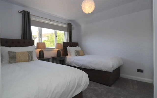 Dunfermline Luxury 3 bedroom house
