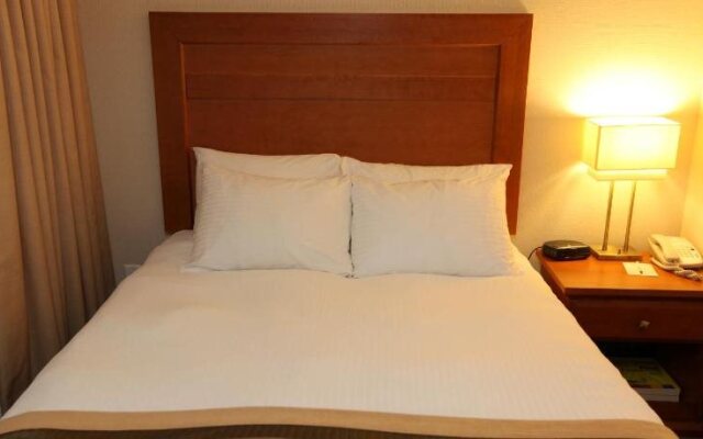 St. Albert Inn & Suites