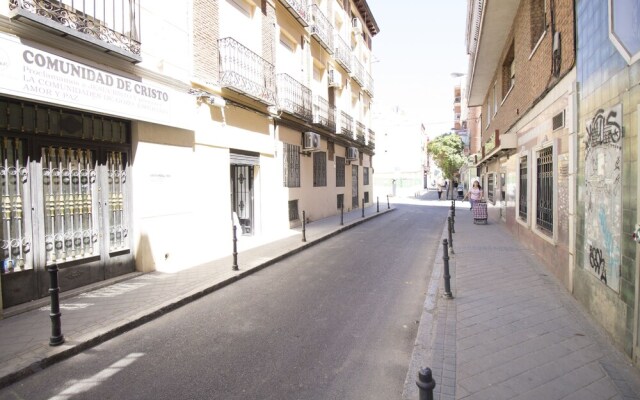 Dúplex con puerta a la calle cercano a Cuatro Caminos