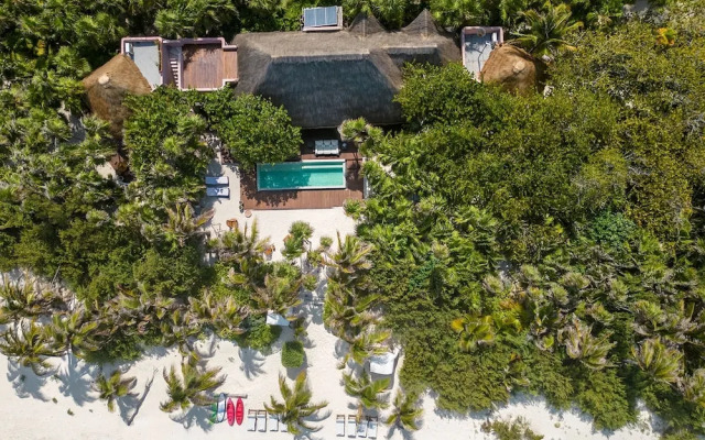Anana Casa Cantarena Beachfront Meals Included