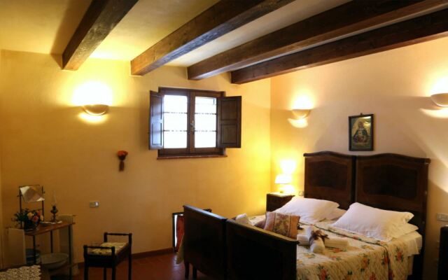 La Villa a Charming Villa With Swimming Pool-la Villa