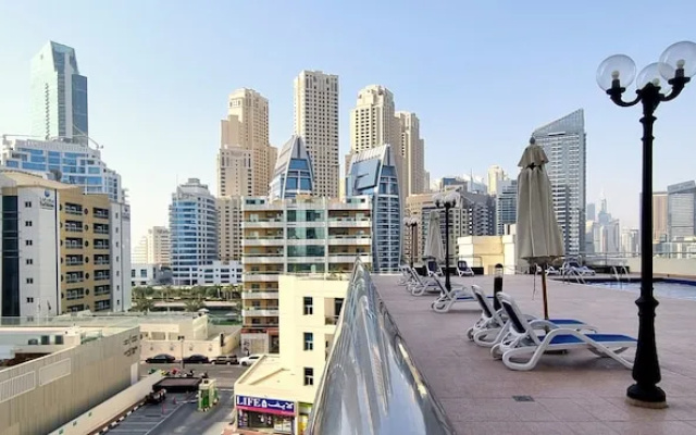 Nice Studio Balcony N Pool View Marina