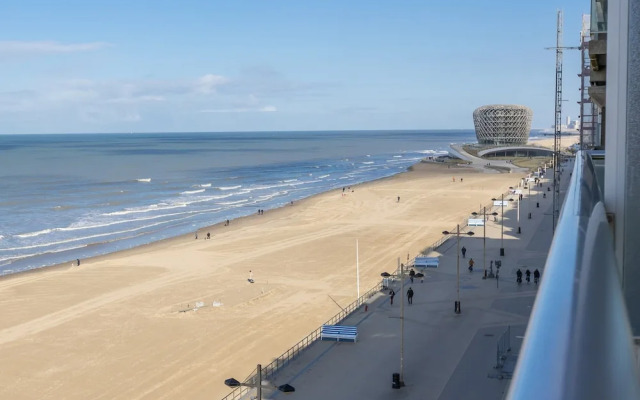 Apartment With Terrace in Middelkerke