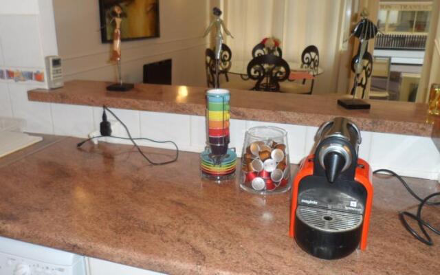 Home Rental Rue Latour Maubourg One Bedroom