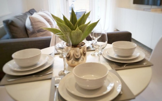 Charming  Oxford Apartments