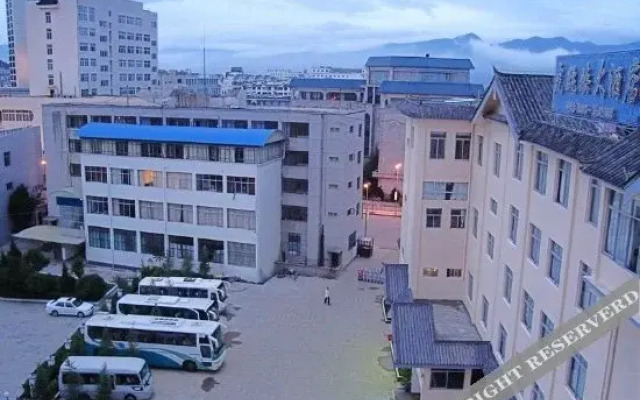 Hutiaoxia Hotel
