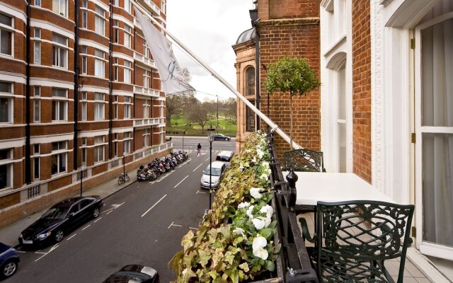 The Milestone Hotel  Apartments