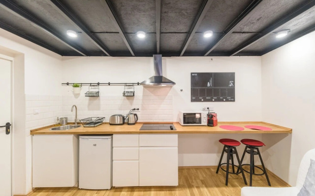 Venus Apartments - Akacfa Street Studios