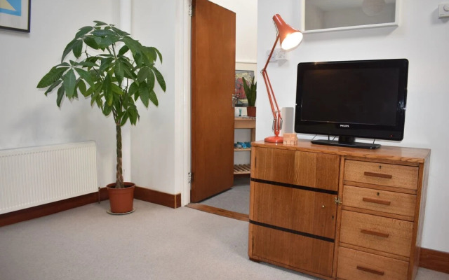 Unique and Spacious Studio Apartment Near Dublin Centre