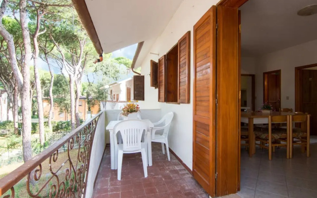 Expansive Apartment in Rosolina Mare near Beach