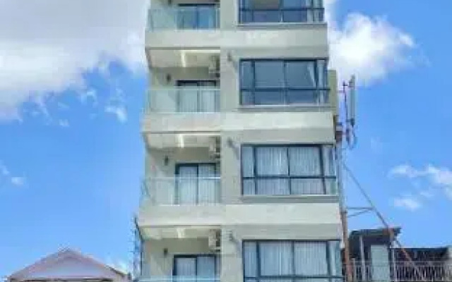 WH Chamkarmon Residence