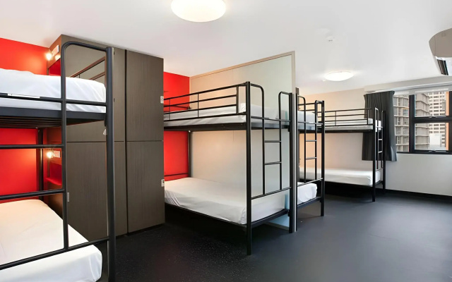 Space Hotel - Hostel
