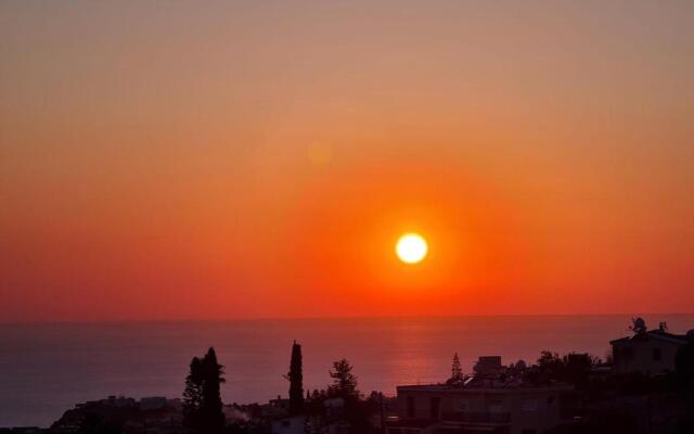 Panoramic Holidays - Standard 73