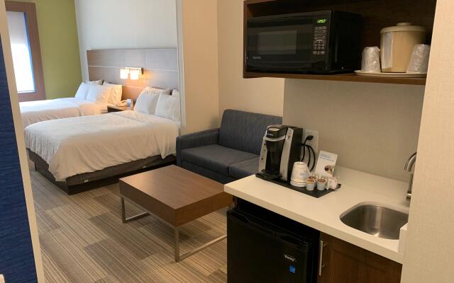 Holiday Inn Express & Suites Beaumont - Oak Valley by IHG