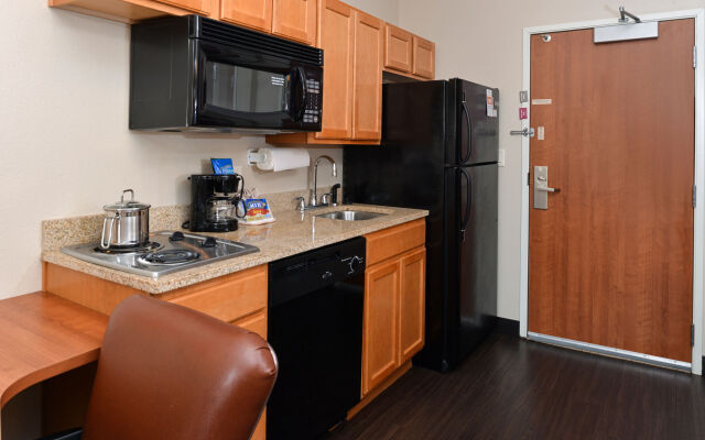 Candlewood Suites Terre Haute by IHG