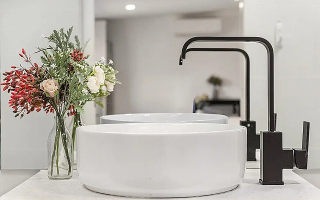 Comfy Studio Near Racecourse