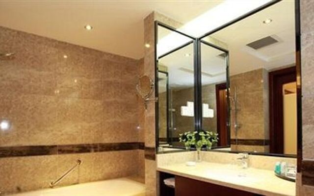 Kunming International Conference and Exhibition Center Hotel