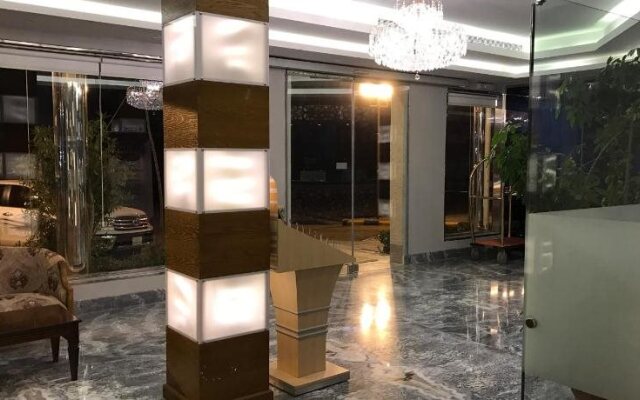 Romance Hotel