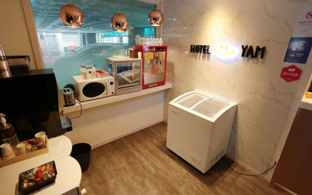 YAM Guri Sutaek