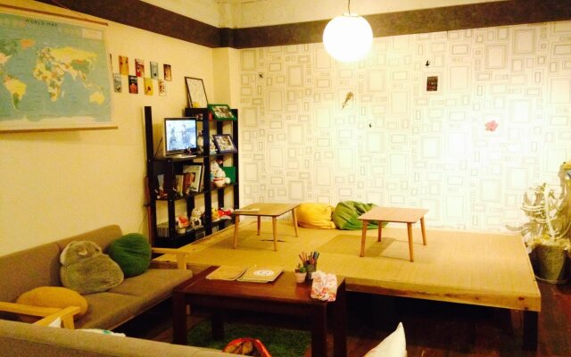 Guesthouse SUN - Hostel