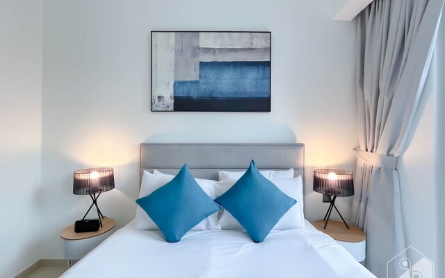 Luxurious 1B With Breathtaking Views Downtown