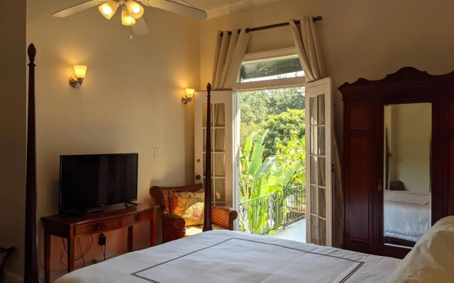 The Esplanade Guesthouse Mansion