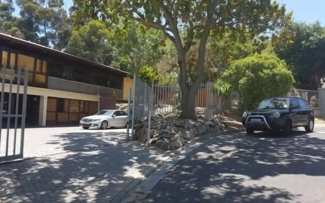 A Charming Hillside Apartment