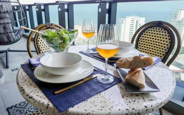 Luxury, Private Balcony, Ocean Views at the Oceans Apartments