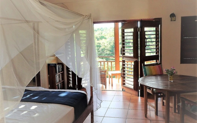 Two Bays Beach Villa Apartment and Studios