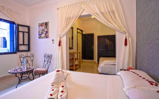 Riad Hotel El Kennaria