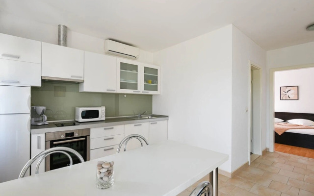 Apartments Trstenica