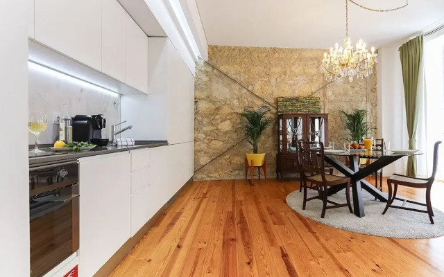 JOIVY Modern classic 1-bed Apt w/ balcony, nearby Avenida da Liberdade