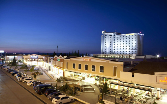 Ikbal Thermal Hotel & Spa