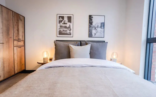 Marron Suite 2BR City Walks